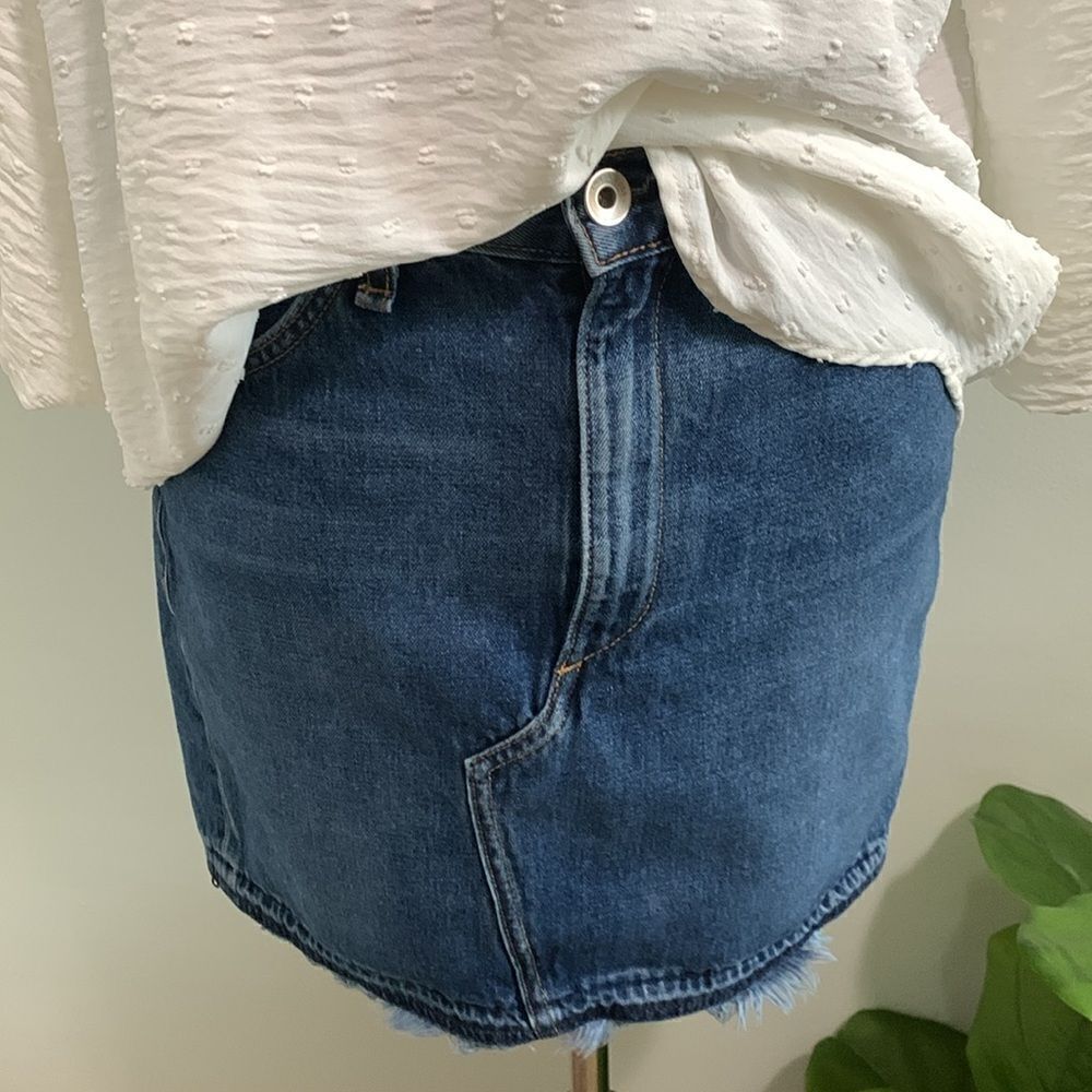 rag & bone Distressed Style Fringed Medium Wash Denim Skirt W1B2K273FRI Size 27